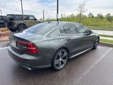 Used 2020 Volvo S60 T8 Inscription image 3