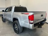 Used 2017 Toyota Tacoma TRD Sport image 3
