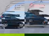 Used 2022 Chrysler Voyager LX image 6