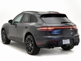 Certified 2024 Porsche Macan image 3