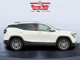 Used 2024 GMC Terrain SLT image 6