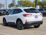 Used 2021 Ford Escape SE w/ SE Sport Appearance Package image 4