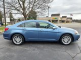Used 2011 Chrysler 200 Limited image 4