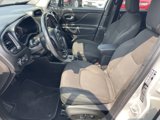 Used 2018 Jeep Renegade Altitude w/ UConnect 8.4 Nav Group image 5