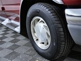 Used 2002 Ford E-150 and Econoline 150 image 2