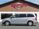 Used 2013 Chrysler Town & Country Touring image 4