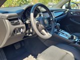 Used 2025 Porsche Macan image 4