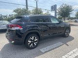Used 2022 Volkswagen Atlas Cross Sport SE image 3