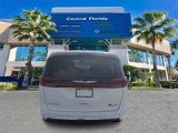 New 2025 Chrysler Pacifica Select image 6