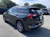 Used 2023 GMC Terrain SLT image 3