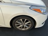 Used 2015 Hyundai Azera image 2