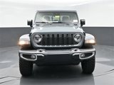 New 2025 Jeep Gladiator Sport image 3