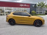 Used 2022 Alfa Romeo Stelvio Veloce image 3