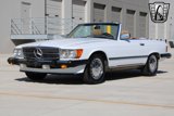 Used 1986 Mercedes-Benz 560 SL image 2