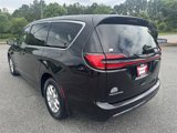 Used 2023 Chrysler Pacifica Touring-L image 3