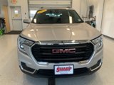 Used 2022 GMC Terrain SLE w/ Driver Convenience Package image 4