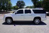 Used 2011 GMC Yukon XL Denali image 2