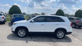 Used 2014 Kia Sorento LX image 2