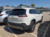 Used 2019 Jeep Cherokee Limited image 2