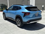 Used 2025 Chevrolet Trax LT w/ Driver Confidence Package image 5