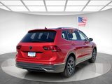 Used 2022 Volkswagen Tiguan SE image 5