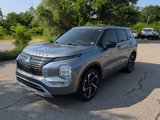 Used 2022 Mitsubishi Outlander SE image 3