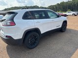Used 2023 Jeep Cherokee Altitude Lux image 4