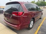 Used 2019 Chrysler Pacifica Touring-L image 3