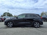 Used 2020 Kia Niro EX image 2