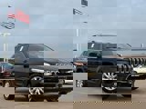 Used 2017 Jeep Cherokee Limited image 2