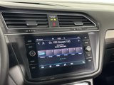 Used 2022 Volkswagen Tiguan SE w/ Panoramic Sunroof Package image 3