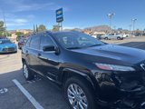 Used 2017 Jeep Cherokee Overland image 4