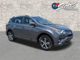 Used 2018 Toyota RAV4 XLE image 2