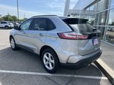 Used 2024 Ford Edge SE image 3