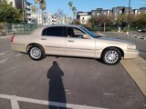Used 2007 Lincoln Town Car Signature image 4