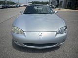Used 2004 MAZDA MX-5 Miata w/ Convenience Pkg image 2