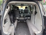Used 2011 Volkswagen Routan SE image 2