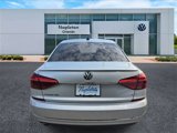 Used 2018 Volkswagen Passat 2.0T SEL Premium image 5