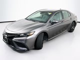 Used 2021 Toyota Camry SE image 2