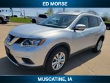 Used 2016 Nissan Rogue SV w/ SV Premium Package image 2