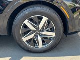 Certified 2021 Kia Sorento S w/ Panoramic Sunroof Package image 5