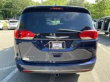 Used 2019 Chrysler Pacifica Touring-L image 6