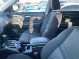 Used 2018 Nissan Rogue SV image 3