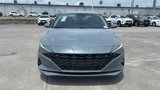 Used 2021 Hyundai Elantra SEL image 3