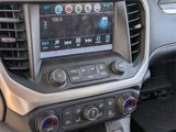 Used 2017 GMC Acadia SLT image 5