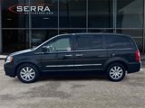 Used 2015 Chrysler Town & Country Touring w/ Driver Convenience Group image 2