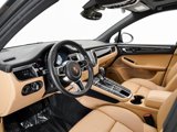 Certified 2018 Porsche Macan image 4
