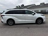 Used 2022 Toyota Sienna XLE image 4
