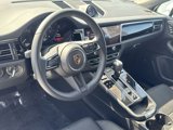 Certified 2025 Porsche Macan image 4