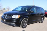 Used 2017 Dodge Grand Caravan SXT image 3